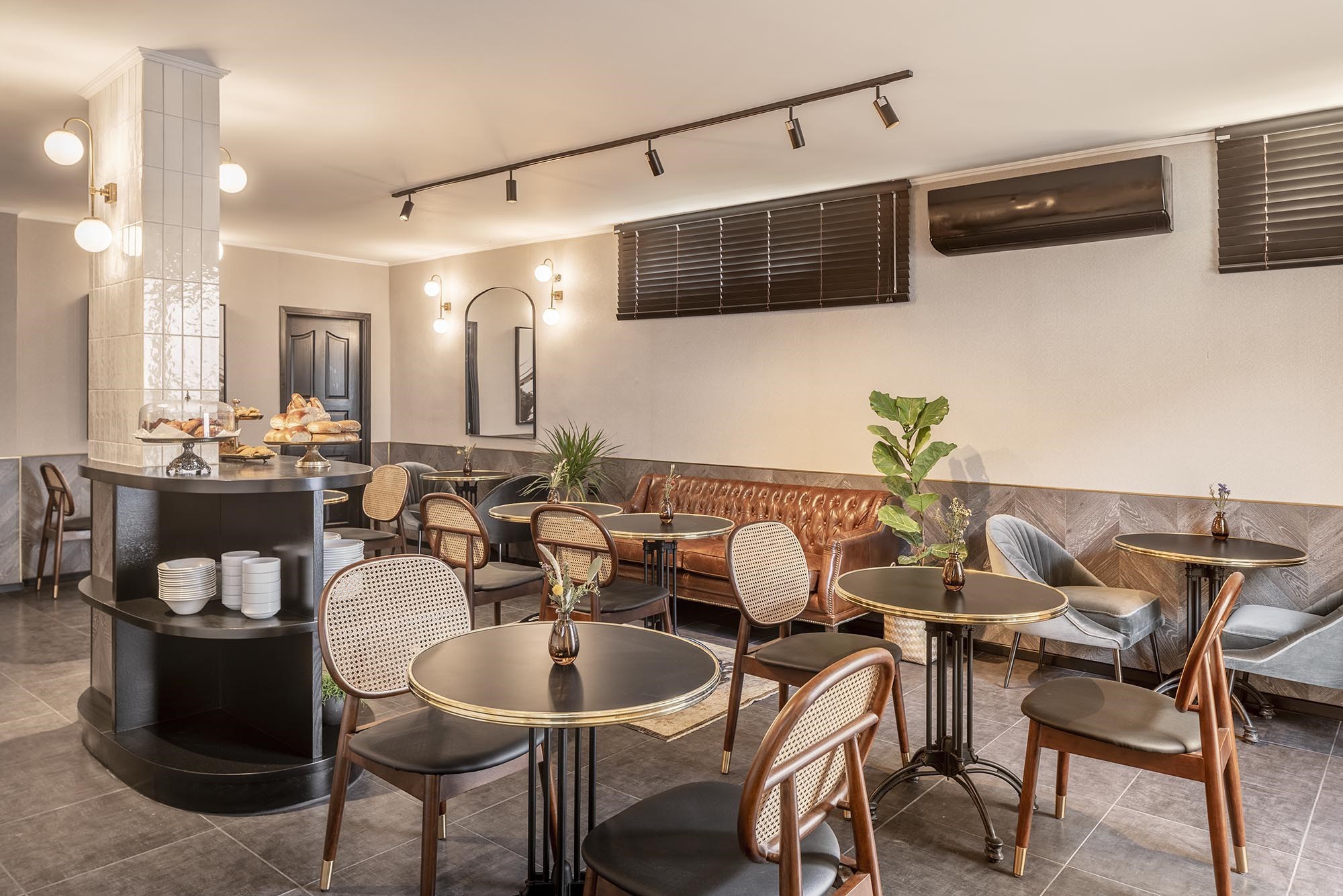 Tel Aviv Port Hotel cafeteria